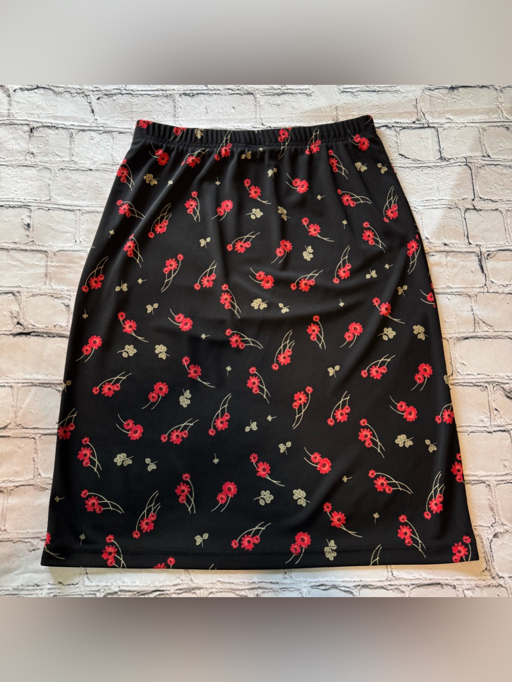 Vtg Y2K 90s Cherokee Black Midi Slip Skirt with Red Poppies Floral Print Size M - Picture 3 of 7